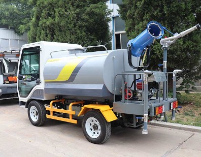 電動(dòng)四輪灑水車 電動(dòng)四輪灑水車