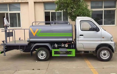 東風小霸王灑水車圖片 東風小霸王灑水車圖片