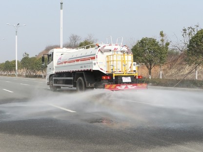 灑水車噴灑高度 灑水車噴灑高度