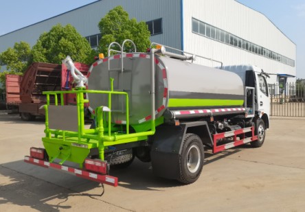 國六東風(fēng)福瑞卡天然氣灑水車多方位圖片 國六東風(fēng)福瑞卡天然氣灑水車多方位圖片