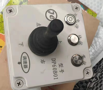 控制盒及按鈕 控制盒及按鈕