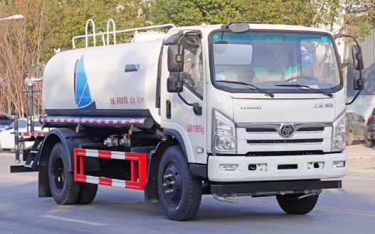 三環(huán)創(chuàng)客9.2方灑水車 三環(huán)創(chuàng)客9.2方灑水車