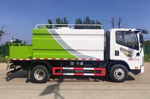 解放招財虎藍牌7方灑水車_同銳通牌CAA5042TDYC6型多功能抑塵車